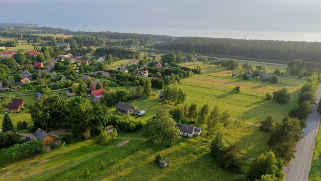 Palmas Villa Jurkalne Bagian luar foto
